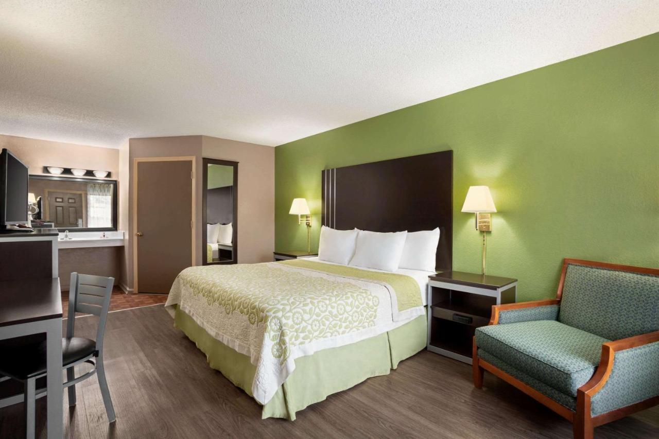 Days Inn By Wyndham Hardeeville/ I-95 State Line Eksteriør billede